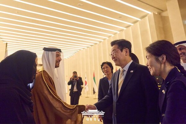 아부다비 왕실공항 출발 행사에 참석한 이재명 대통령의 모습 (사진=대통령실)